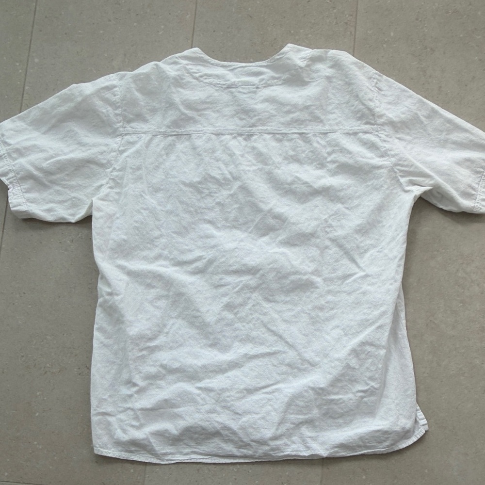 Elegant White Women's Blouse - Picture 4 of 4